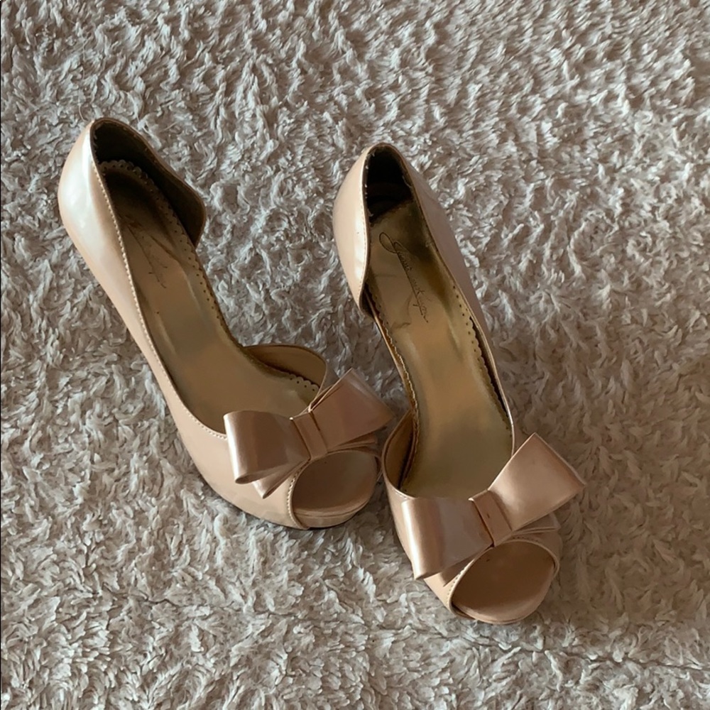 Pink heels